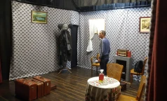 PTV 006 Christopher doit encore s habiller